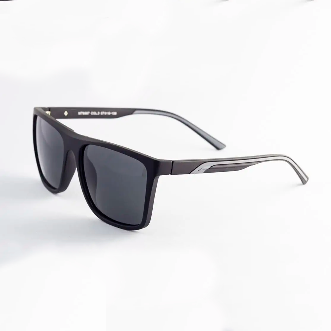 Darwen Black image 0