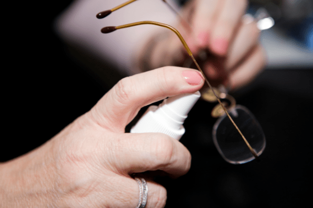 How To Remove Super Glue From Prescription Glasses 1