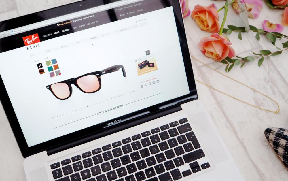 All About Buying Glasses Online 1